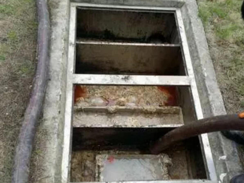 毛阳镇隔油池清理